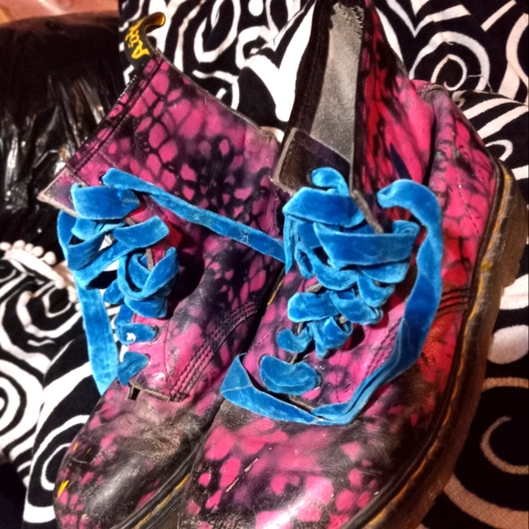 docs - Picture 1 of 5